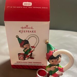 2014 Hallmark Keepsake Green Elf with Candy Cane Ornament Rare Find 2nd in Ser